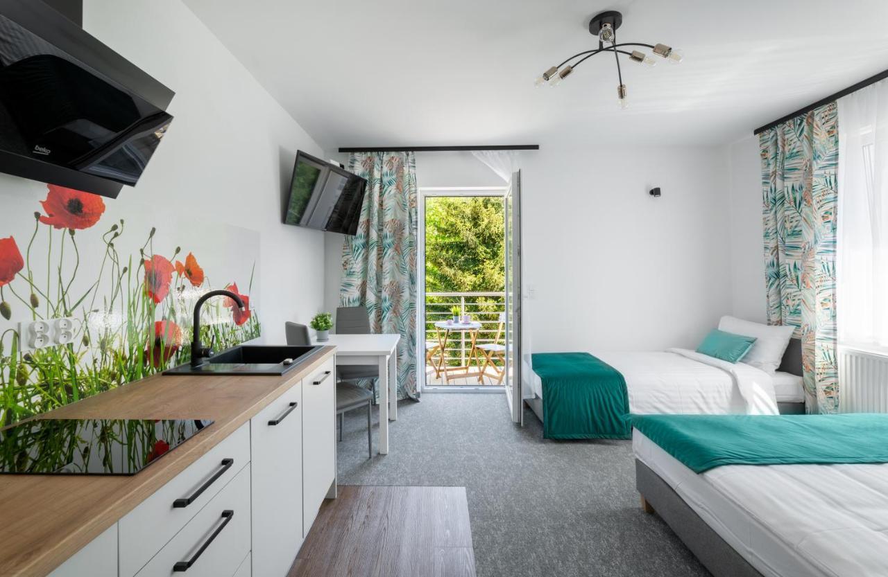 Apartamenty Wczasowa - Komfort Z Narciarnia Kudowa Zdroj Luaran gambar