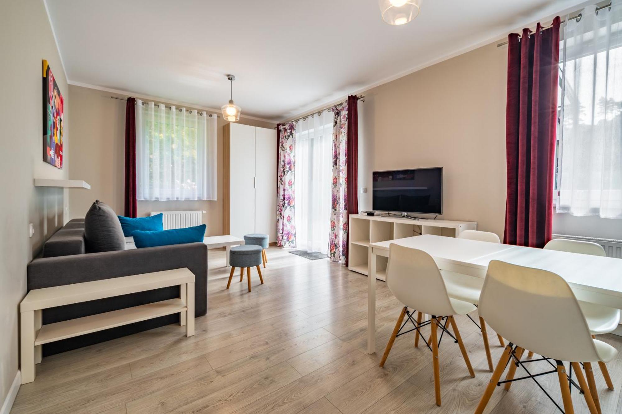 Apartamenty Wczasowa - Komfort Z Narciarnia Kudowa Zdroj Luaran gambar
