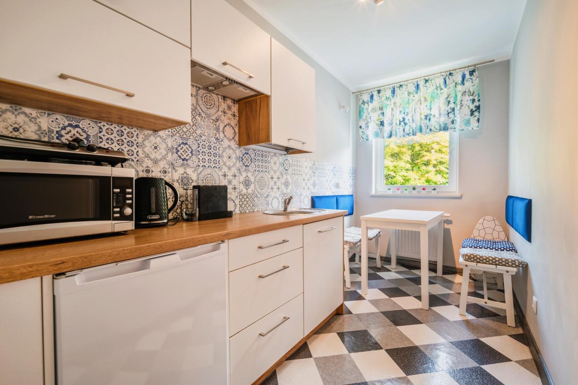 Apartamenty Wczasowa - Komfort Z Narciarnia Kudowa Zdroj Luaran gambar