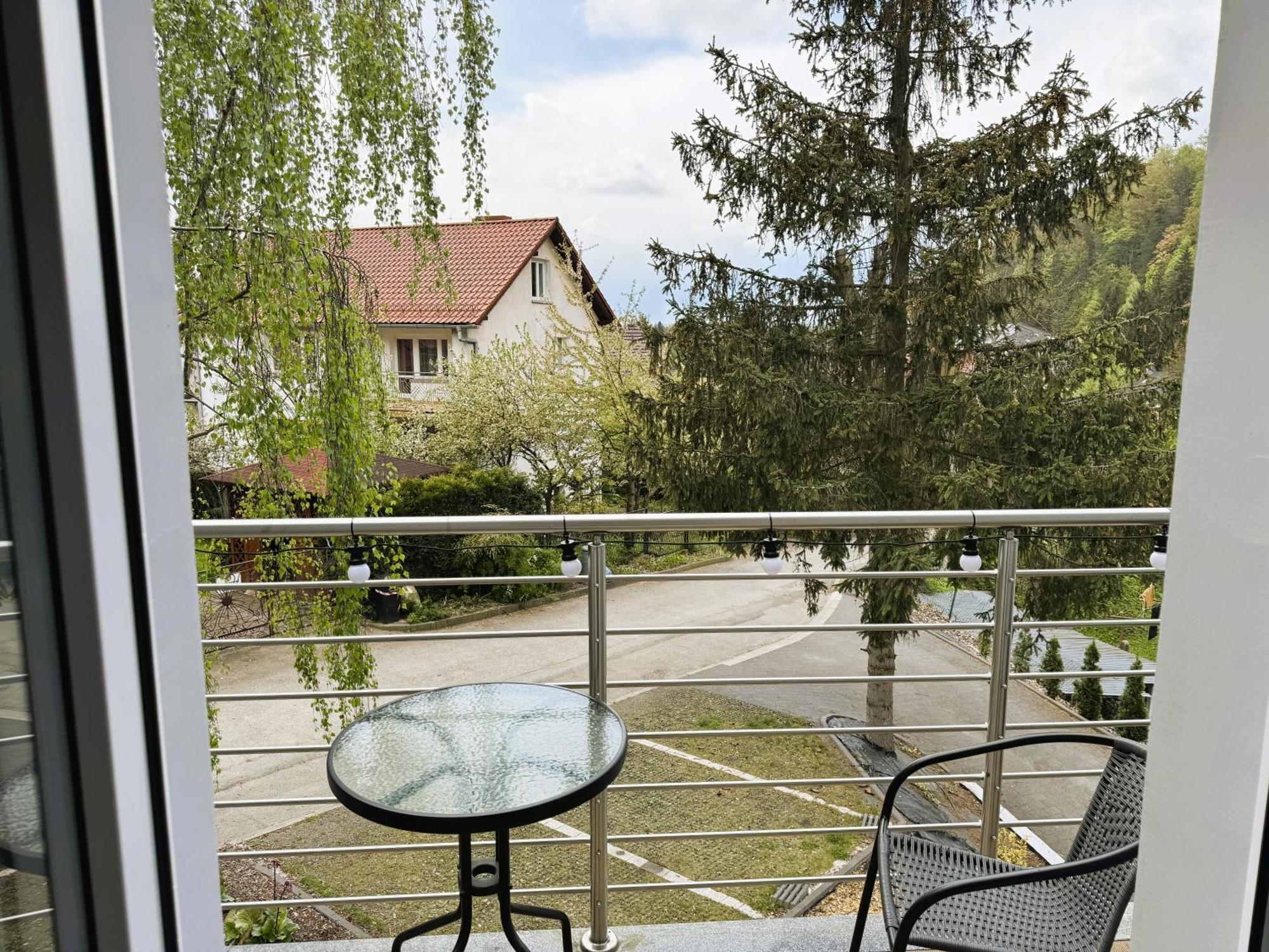 Apartamenty Wczasowa - Komfort Z Narciarnia Kudowa Zdroj Luaran gambar